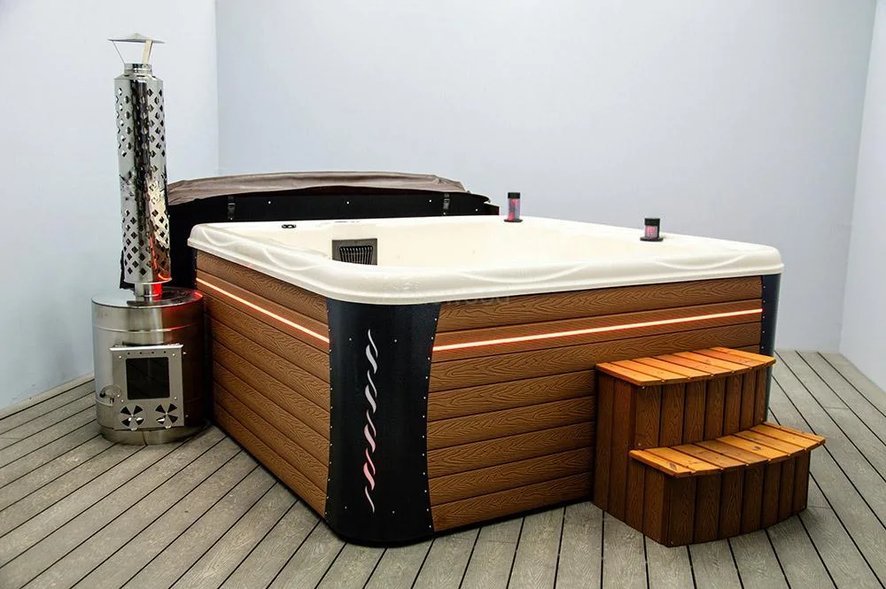 Square hot tub - Image 2
