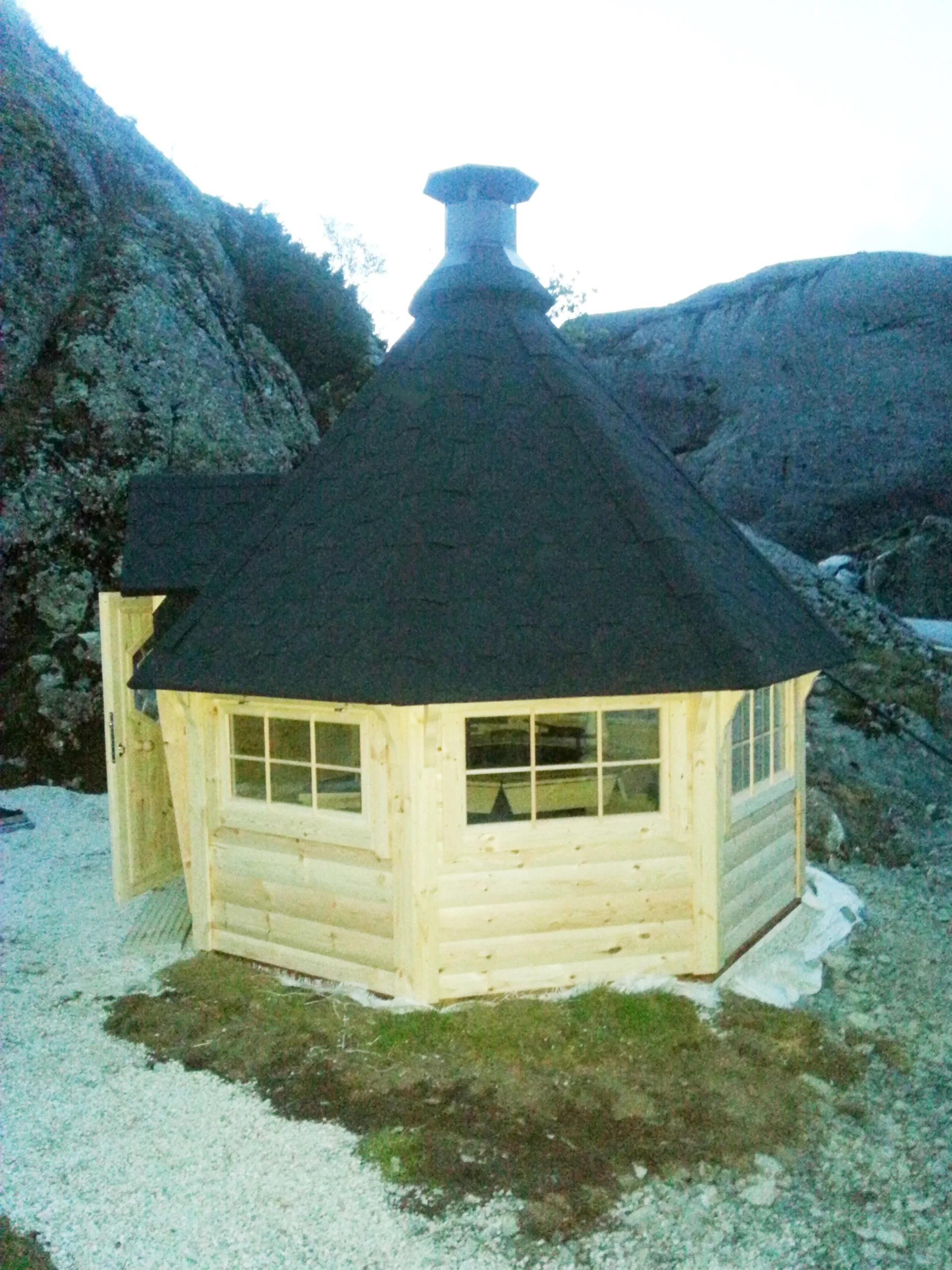 Grill Cabin 6.9m² - Image 8