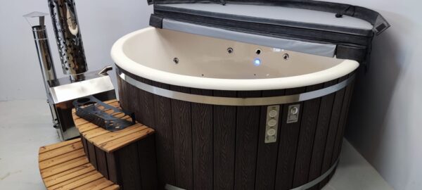 Hot tub with outside firewood stove - Image 2