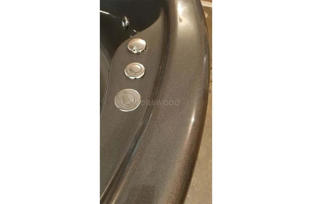 Hot tub with integral firewood stove - Image 10