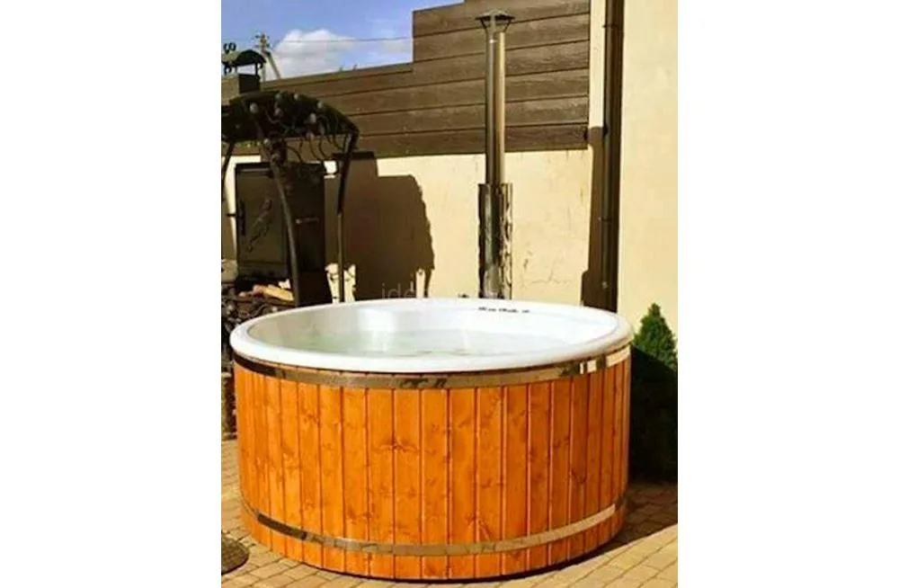 Hot tub with integral firewood stove - Image 7